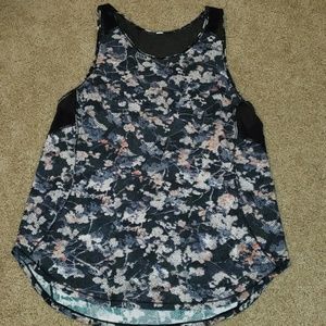 Lululemon leaf mesh workout active wear tank xl